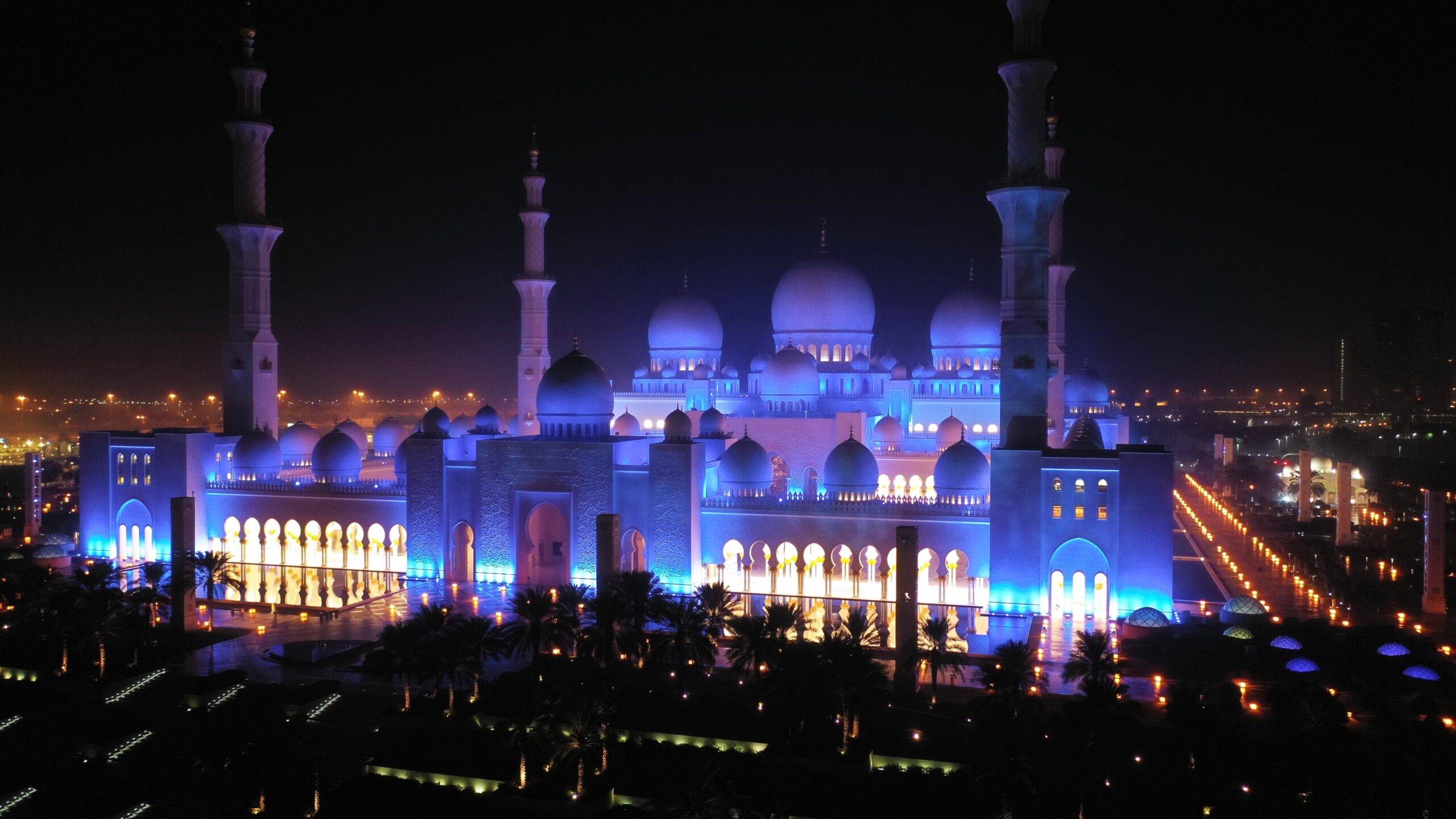 Abu Dhabi - Sheikh Zayed Mosque | UAE Directory